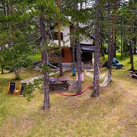 Rustic Home Tara Kaludjerske Bare Exterior photo