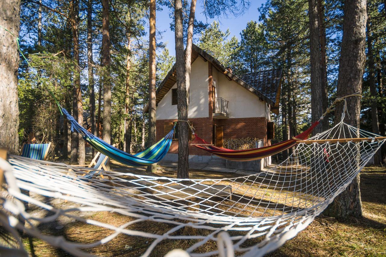 Rustic Home Tara Kaludjerske Bare Exterior photo